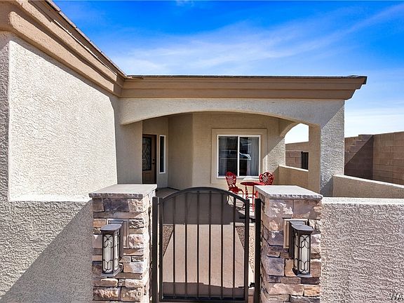 4th image of 2579 Climbing Rock Lane