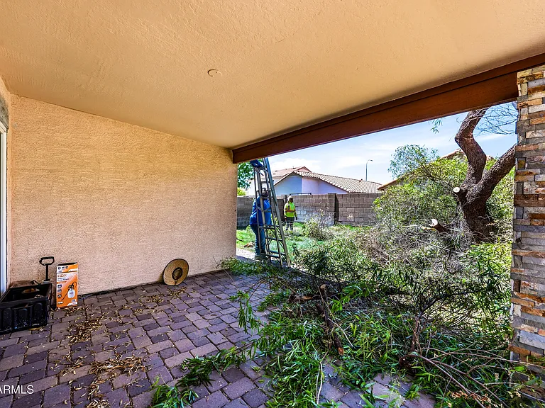 1142 W Sparrow Dr — Photo 25
