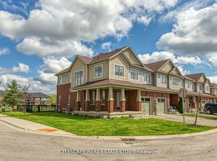 8485 Primrose Ln, Niagara Falls, ON L2H0K8