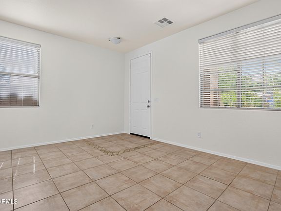 5th image of 11826 W FOOTHILL Drive