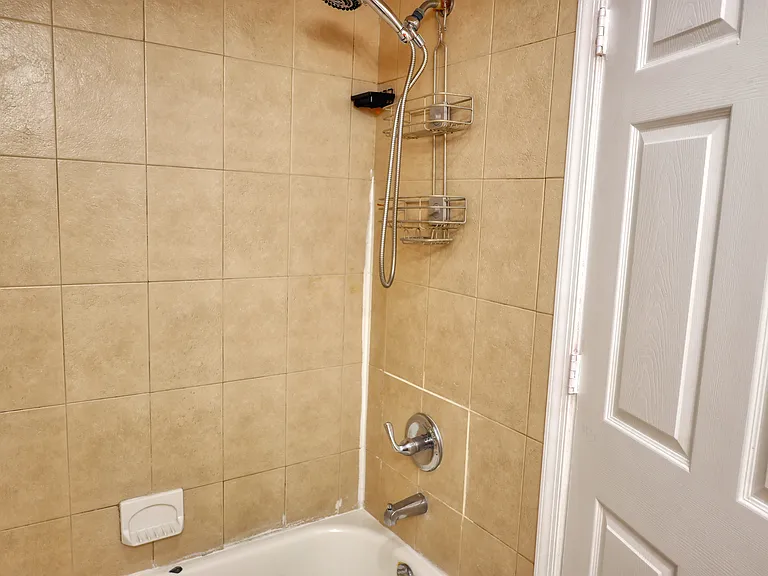 31 Hanford St #1 — Photo 15