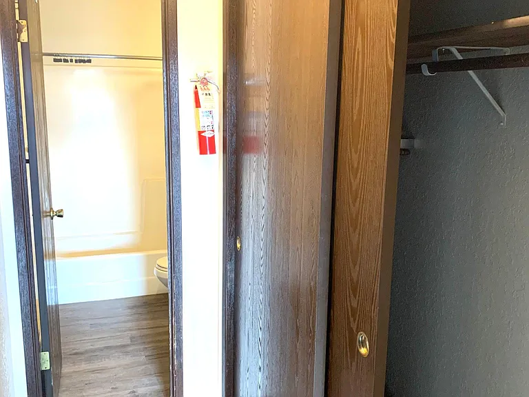 2230 Colby Ave — Photo 9