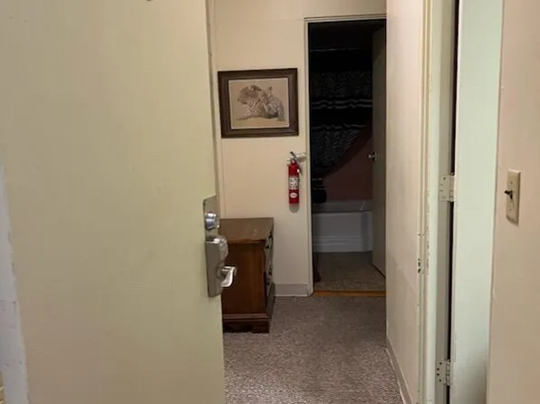 100 Kenai St #103, Valdez, AK 99686