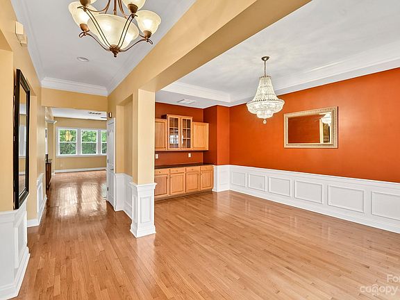 5th image of 7333 Chaddsley Dr #3