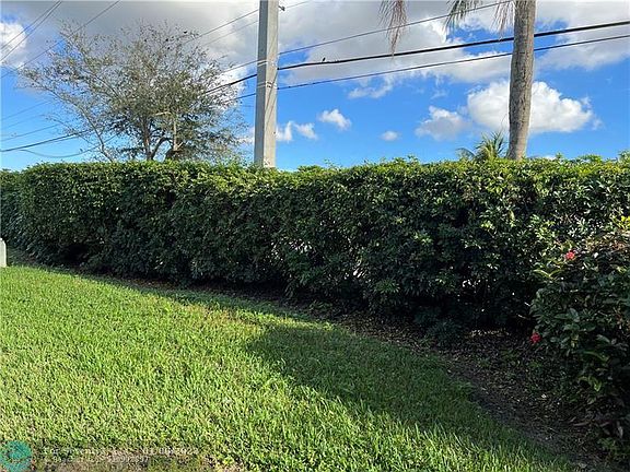 4th image of 10705 W Clairmont Cir #110