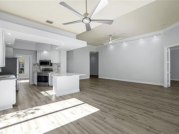 3rd image of 7842 Orvieto CT