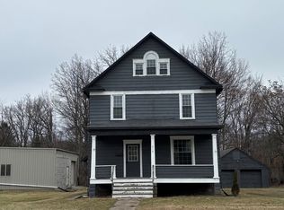 418 E Taggart St, East Palestine, OH
