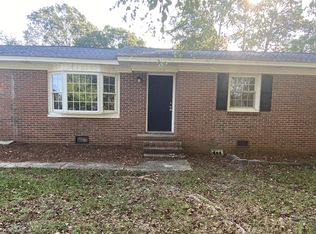 7568 Carrollburg Dr, Fayetteville, NC 28303