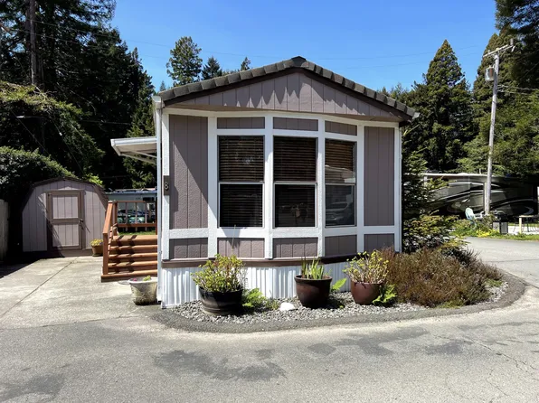 51 Midway Dr APT 8, Trinidad, CA 95570