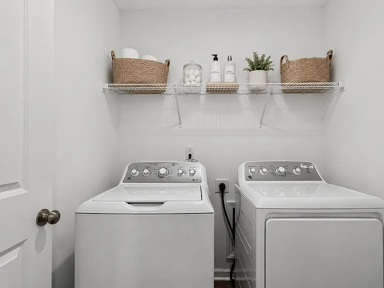 3215 Gypsum Dr — Photo 9