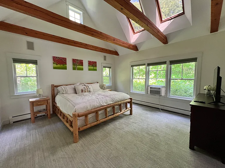 11 Kirkwood Ln — Photo 4