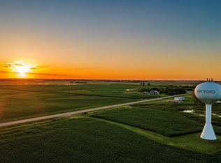 820 Turtle Creek Dr, Hartford, SD 57033
