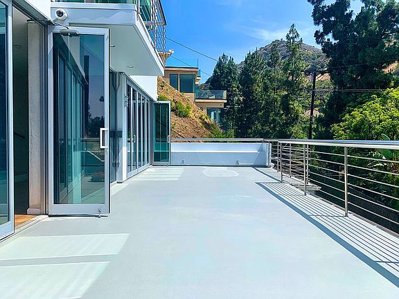 2nd image of 1941 Curson Pl