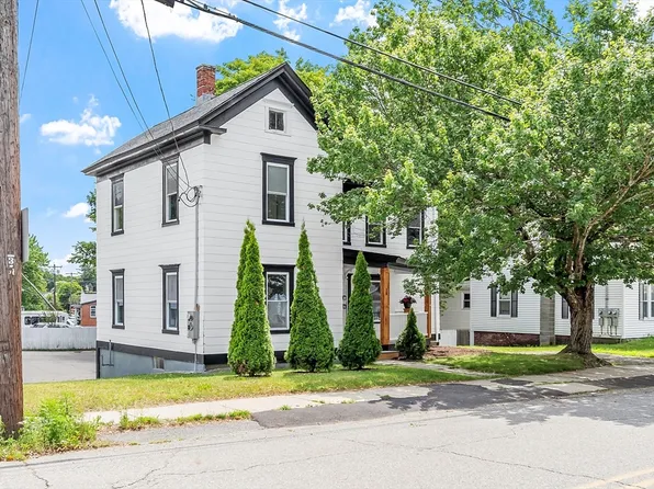 18 Walker St, Leominster, MA 01453