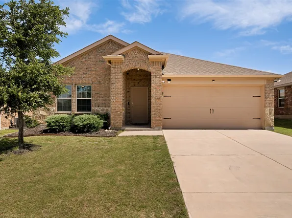 905 English Dr, Aubrey, TX 76227