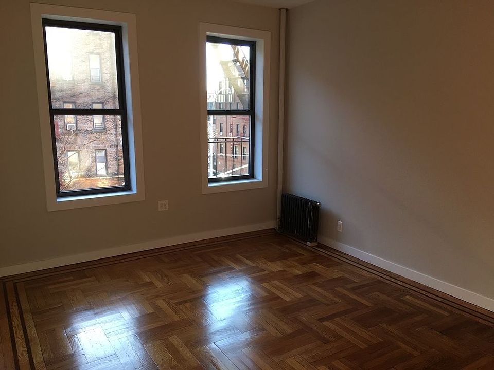 2nd image of 45-59 45th St #B6