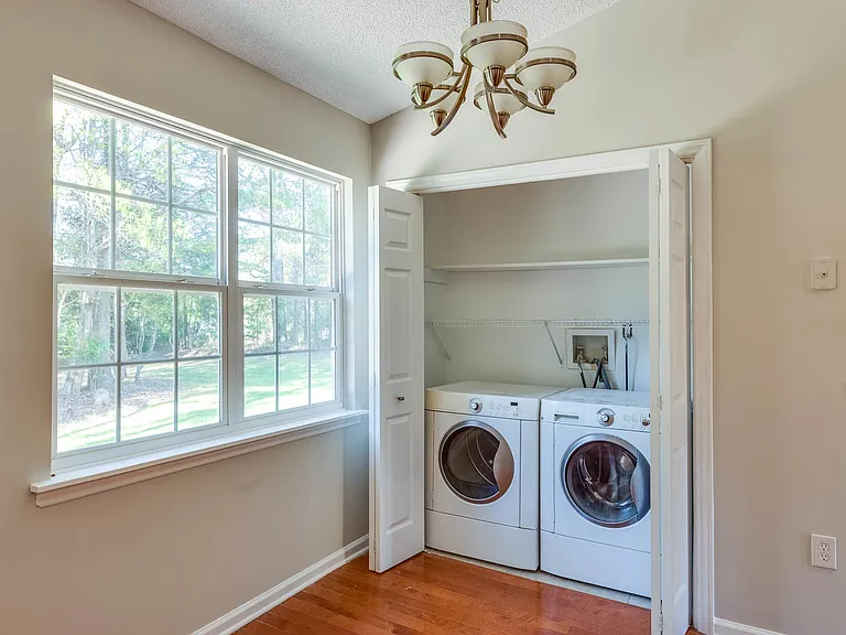 13818 Faversham Ct — Photo 16