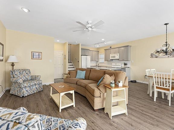 4th image of 5128 Asbury Ave Floor 1