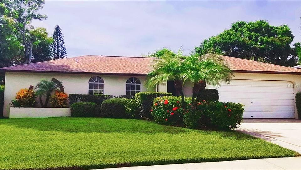 1st image of 830 Harbor Cir