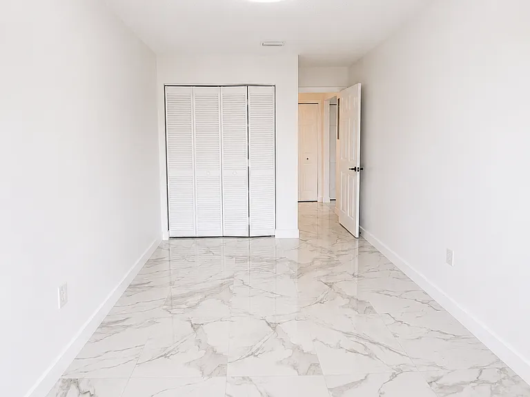 21150 Gertrude Ave #H5 — Photo 6