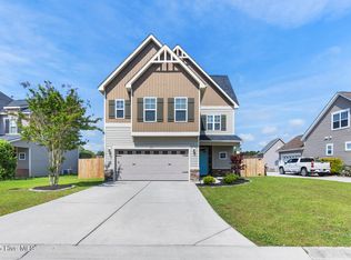 408 Bald Cypress Ln, Sneads Ferry, NC 28460