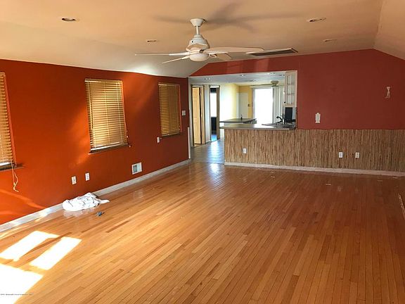 5th image of 45 Krueger Pl