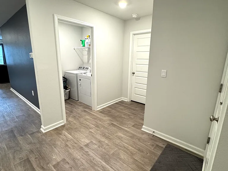 17176 Muse St — Photo 16