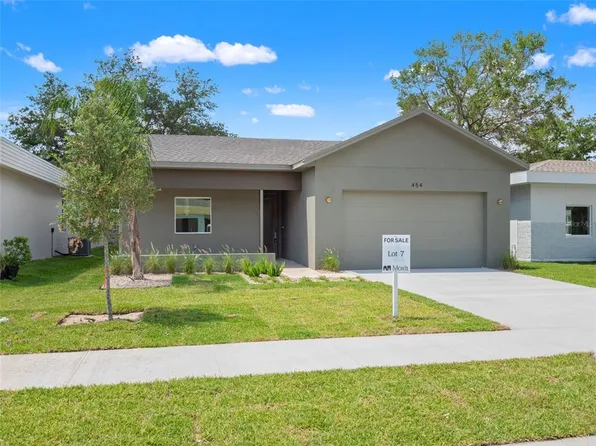 454 Skyfield Ct, Lady Lake, FL 32159