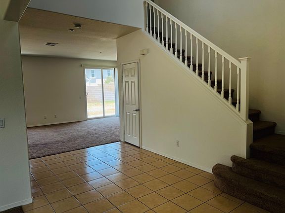 4th image of 5998 Lily Rock Dr