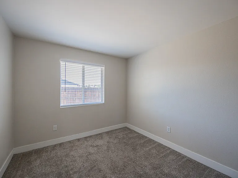 5849 S College Ave — Photo 19