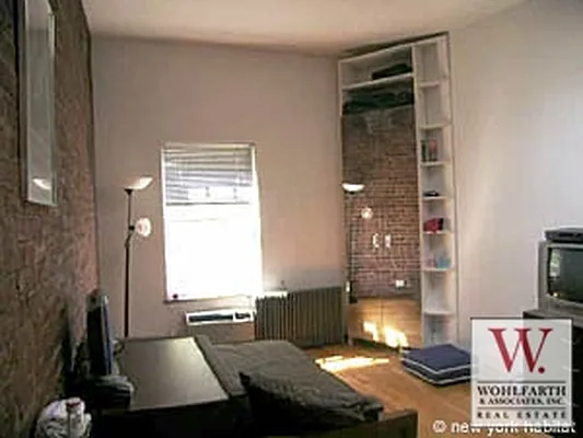 Rented by Wohlfarth & Associates Inc | media 16