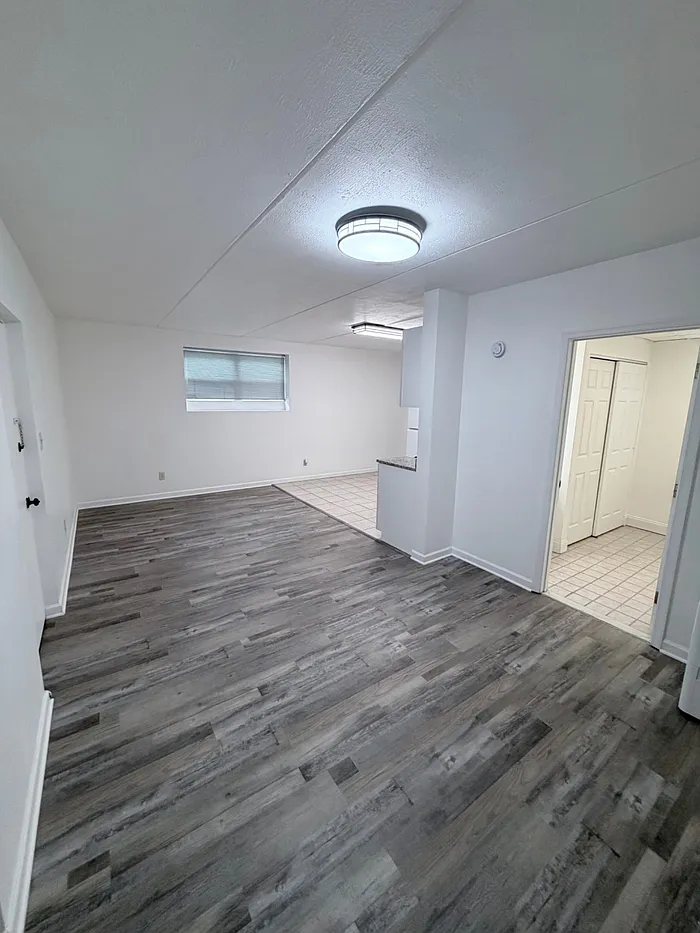 1 bed, 1.0 bath, $1,100 — Photo 4
