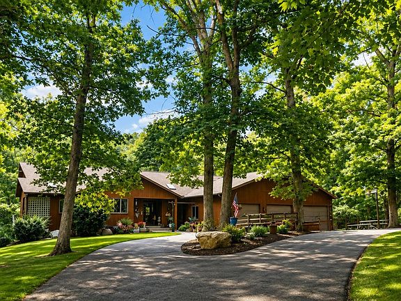 2nd image of 21-9 Timber Shore Dr