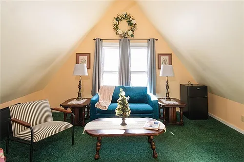 54 Malbone Rd #1 Photo 1