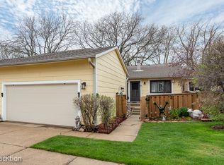 6856 Juneberry Ave, Woodridge, IL 60517