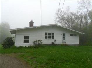 14 King Rd, Pelham, MA 01002