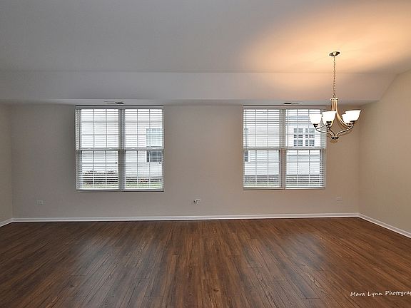 4th image of 11647 Evergreen Ln