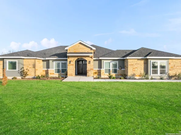 1988 N ABBOTT RD, St Hedwig, TX 78152