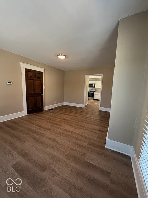1 bed, 1.0 bath, 876 sqft, $1,200 — Photo 4