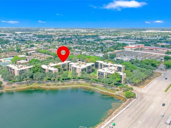3450 Blue Lake Dr APT 302D, Pompano Beach, FL 33064