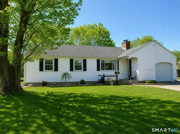 11 Brookfield Drive, East Hartford, CT 06118