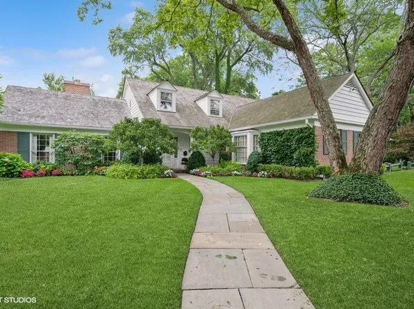 92 Indian Hill Rd, Winnetka, IL 60093
