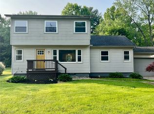 1014 Newton St, Tallmadge, OH 44278