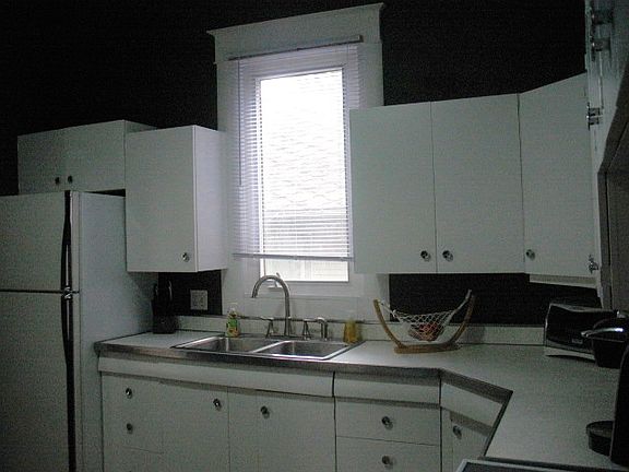4th image of 2908 Sylvanie St