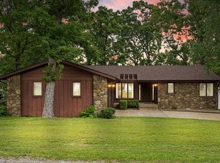 209 S Lakeshore Dr, Blue Eye, MO 65611