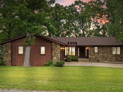 209 S Lakeshore Drive, Blue Eye, MO, 65611