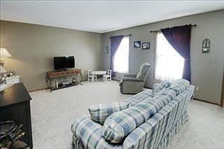 3rd image of 4582 Briarhill Dr