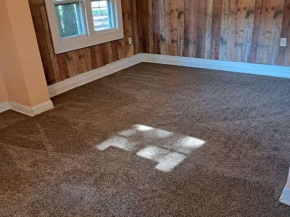 3rd image of 24 2nd St SW