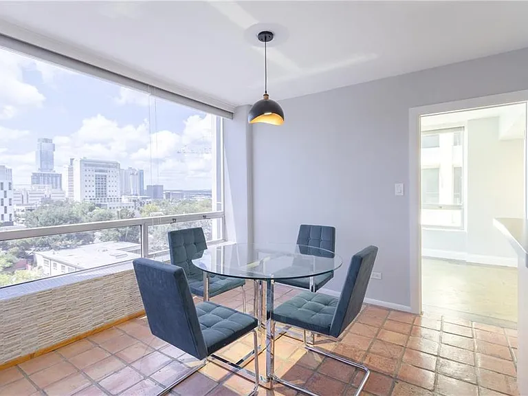 1212 Guadalupe St #705 — Photo 8