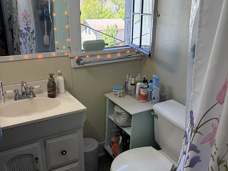 757 E 4th Ave #6 — Photo 7